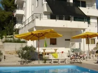 Goja Apartment *