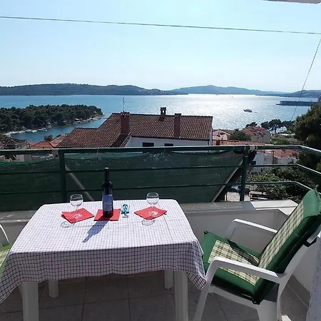 شقة Goja تروغير